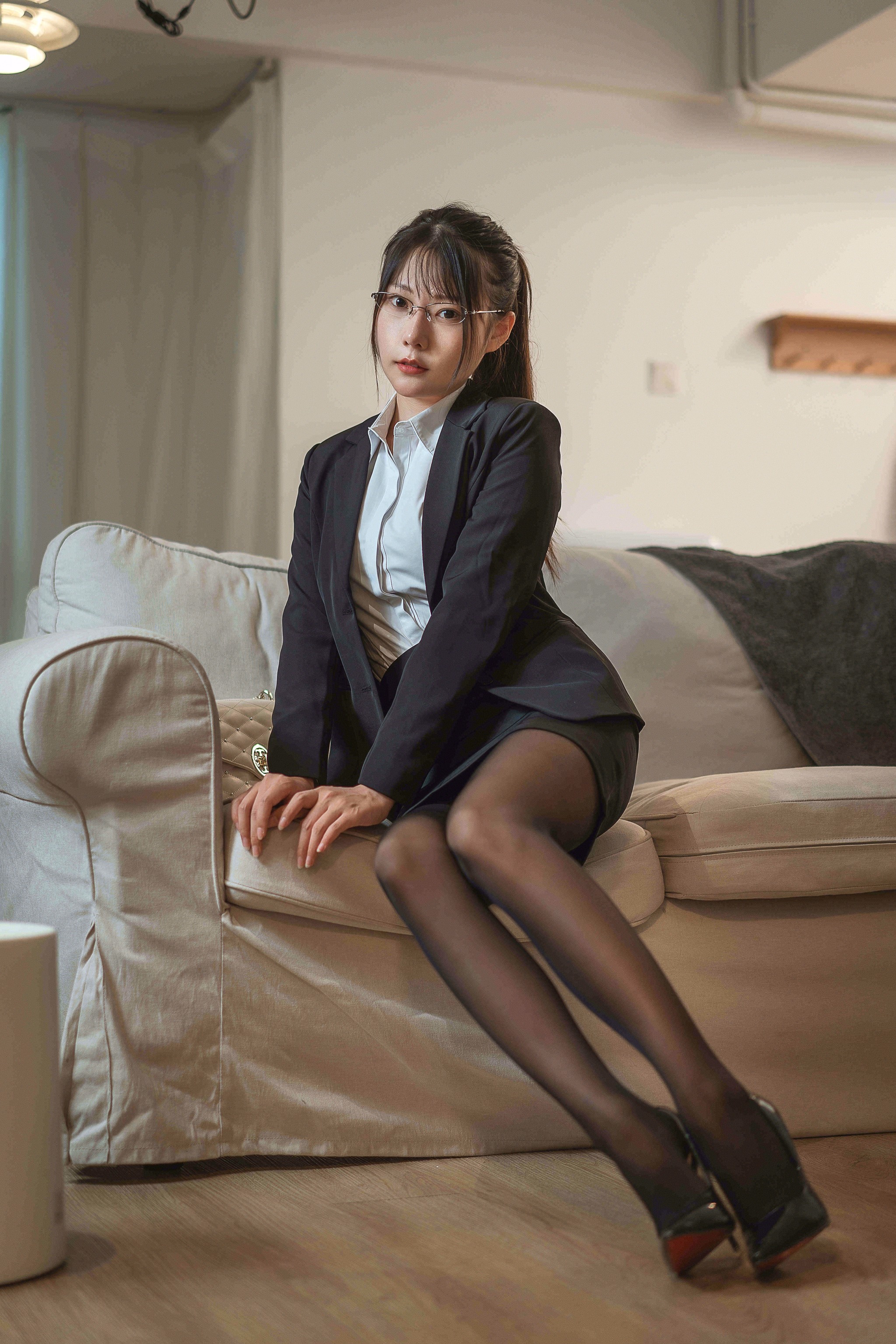 图片[1]-香草喵露露 – NO.037 民宿下班回家 [46P]-XikXak